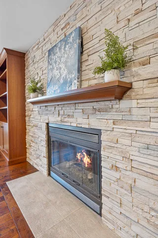 $460,000 | 8 Burgundy Court, Bloomington, IL 61704