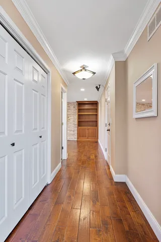 $460,000 | 8 Burgundy Court, Bloomington, IL 61704