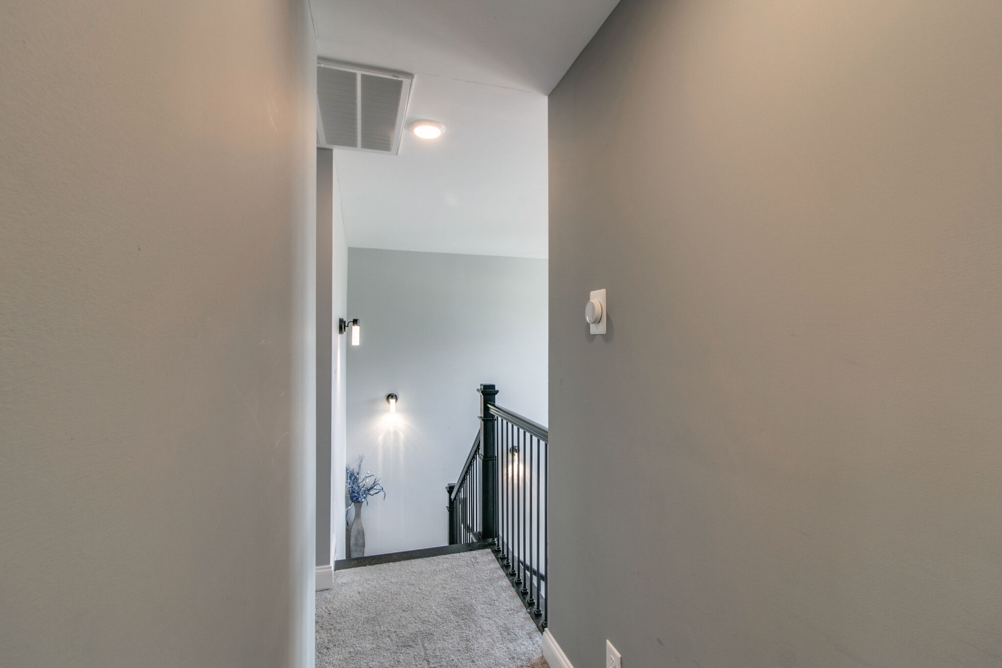 1940 Hickory Point Road Clarksville, TN 37043 - Photo 27 of 48 a view of a room with elevator