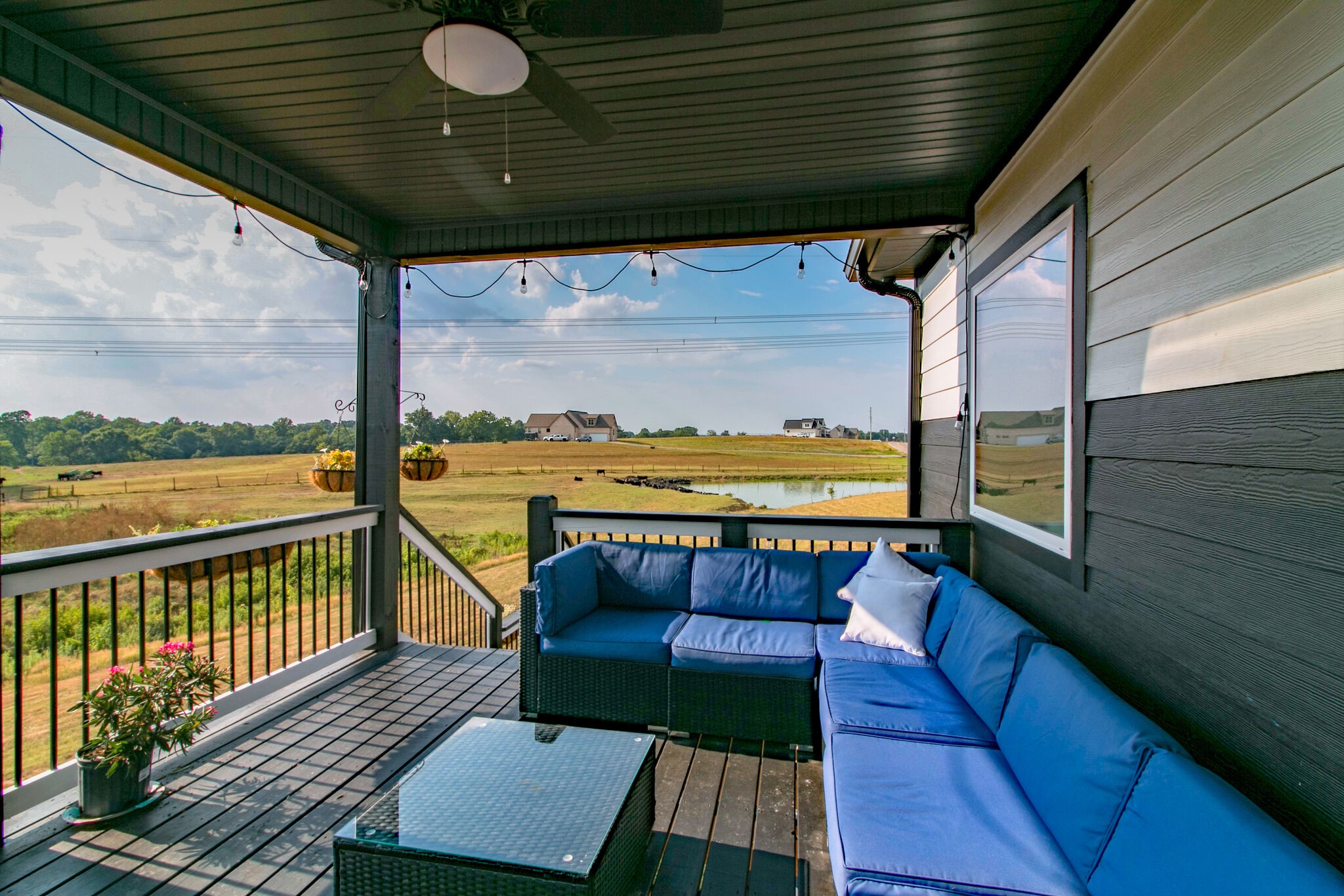 1940 Hickory Point Road Clarksville, TN 37043 - Photo 41 of 48 a view of a balcony with chairs