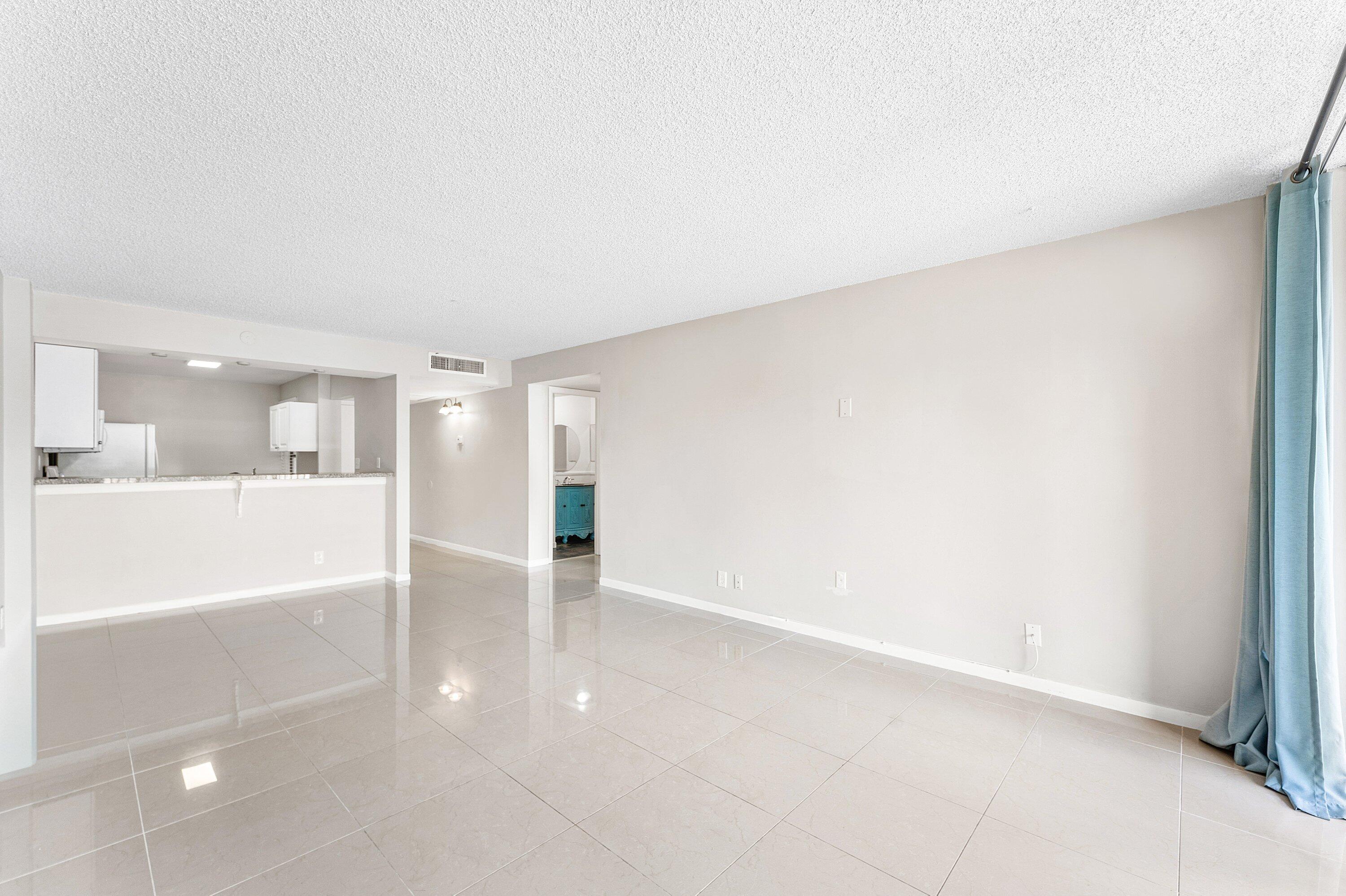 10 Royal Palm Way, Unit 203 Boca Raton, FL 33432 - Photo 16 of 45 010-10RoyalPalmWay-203-BocaRaton-FL-3343