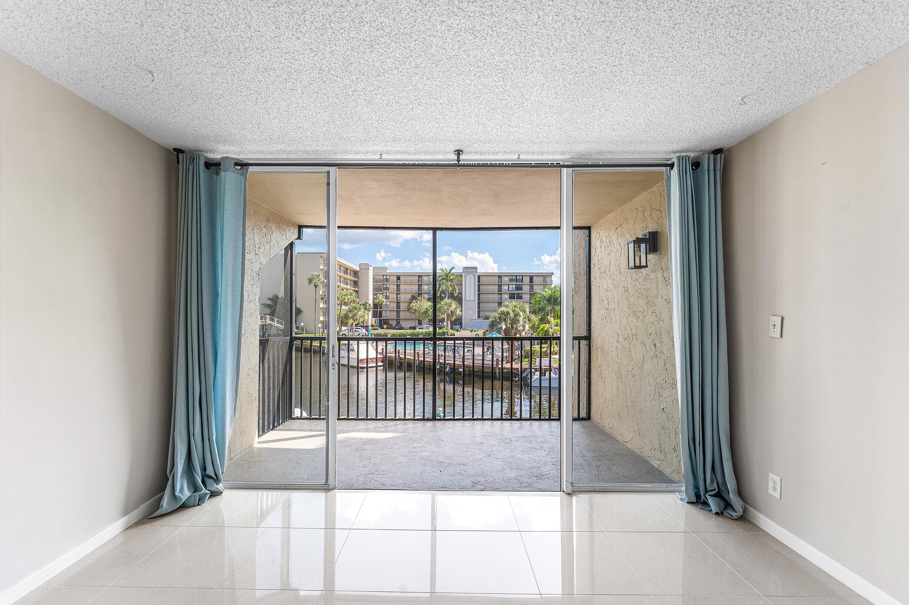 10 Royal Palm Way, Unit 203 Boca Raton, FL 33432 - Photo 22 of 45 016-10RoyalPalmWay-203-BocaRaton-FL-3343