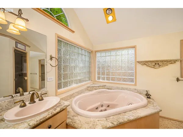 $715,000 | 1625 Victorian Way, Eugene, OR 97401