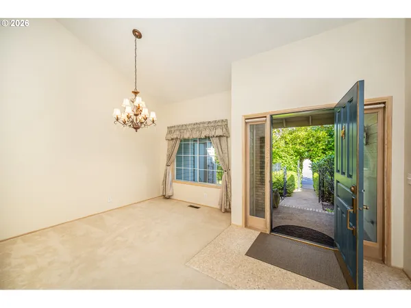 $715,000 | 1625 Victorian Way, Eugene, OR 97401