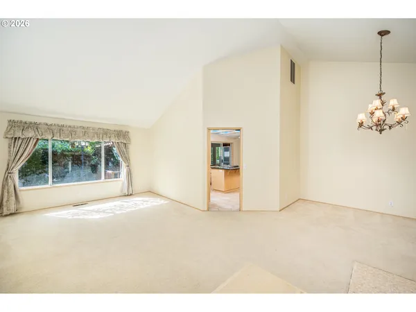 $715,000 | 1625 Victorian Way, Eugene, OR 97401