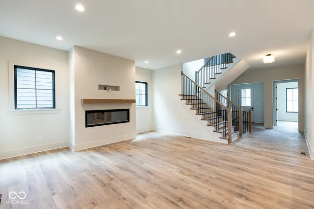 $8,950 | 871 Rosemary Gardens, Carmel, IN 46032