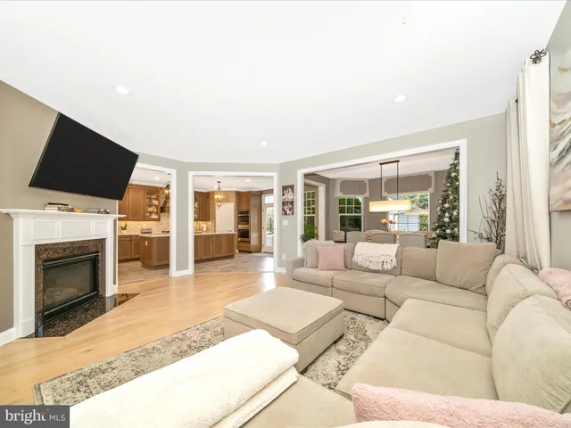 a bedroom with a bed and a cabinets