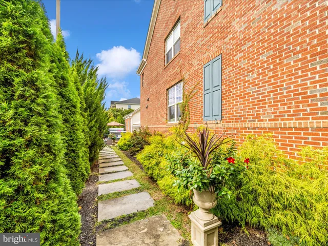 $1,049,900 | 22608 Sweetspire Drive, Clarksburg, MD 20871