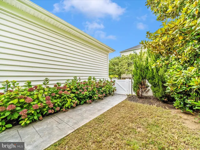 $1,049,900 | 22608 Sweetspire Drive, Clarksburg, MD 20871