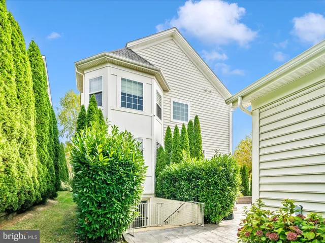 $1,049,900 | 22608 Sweetspire Drive, Clarksburg, MD 20871