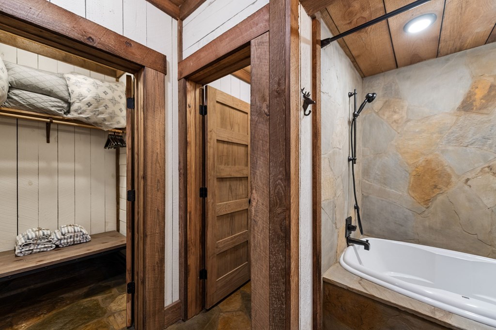 2695 Hwy 2 Blue Ridge Blue Ridge, GA 30513 - Photo 73 of 76