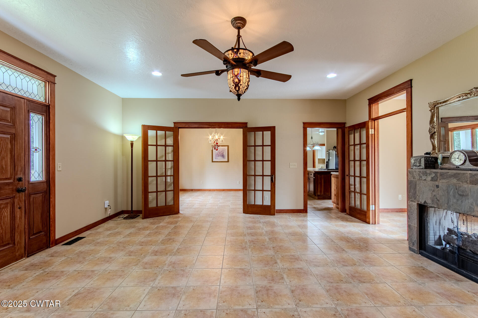 3554 Shades Bridge Road Greenfield, TN 38230 - Photo 3 of 49 a view of livingroom with hardwood floor and a ceiling fan