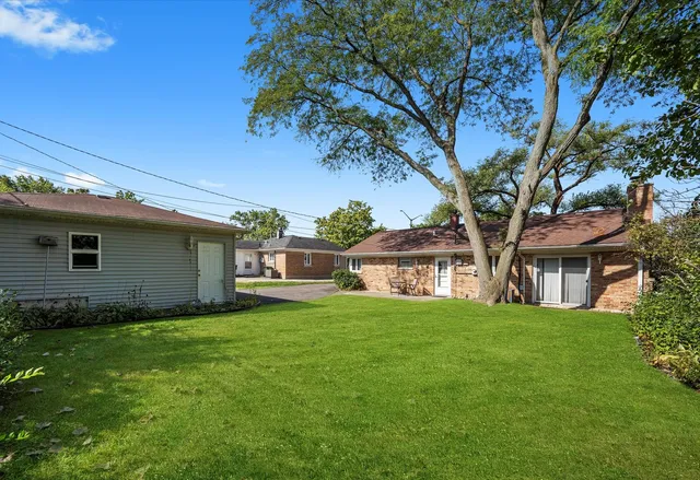 $149,900 | 243 Indianwood Boulevard, Park Forest, IL 60466