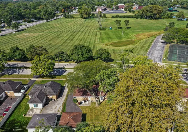 $149,900 | 243 Indianwood Boulevard, Park Forest, IL 60466