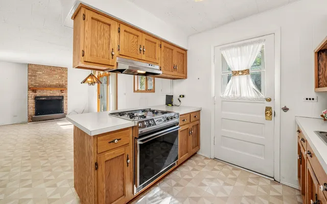 $149,900 | 243 Indianwood Boulevard, Park Forest, IL 60466