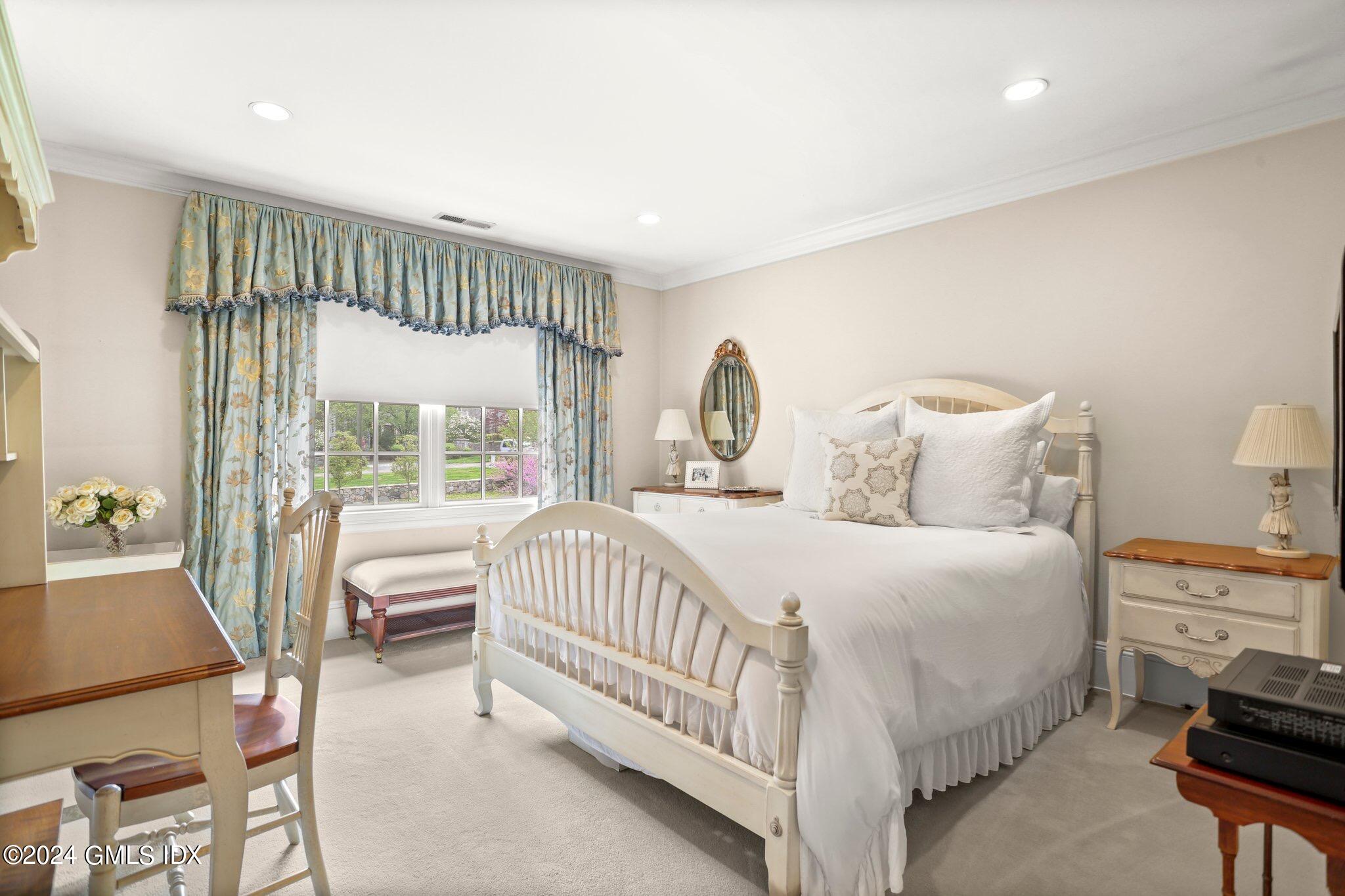 376 Westover Road Stamford, CT 06902 - Photo 25 of 37 37-web-or-mls-376-westover-rd