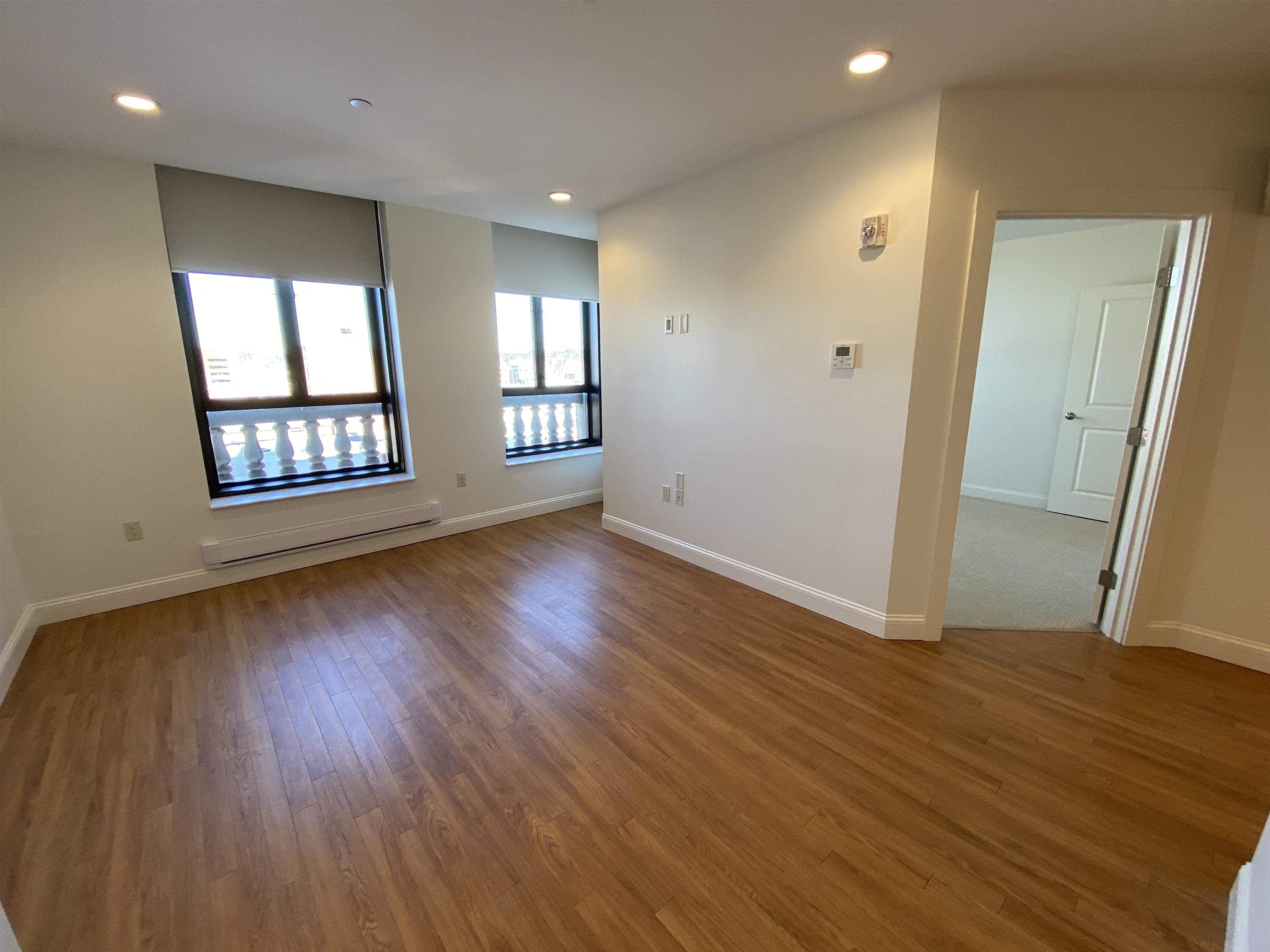 875 Elm Street, Unit 903 Manchester, NH 03101 - Photo 11 of 40