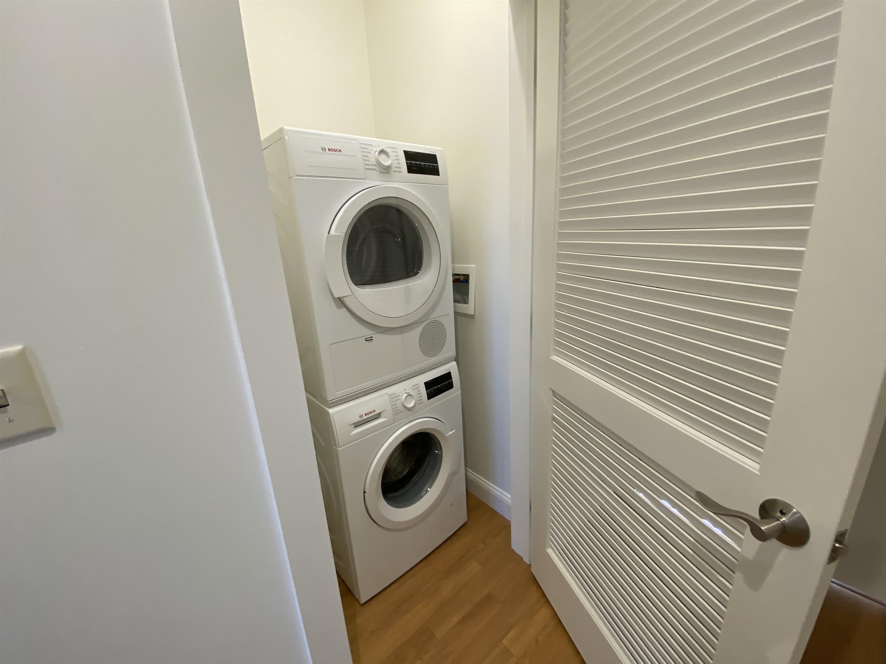 875 Elm Street, Unit 903 Manchester, NH 03101 - Photo 13 of 40