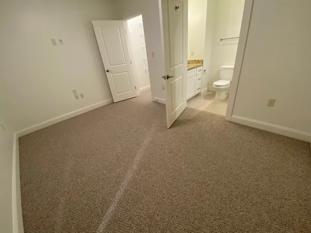 $2,593 | 875 Elm Street, Unit 903, Manchester, NH 03101