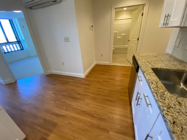 $2,593 | 875 Elm Street, Unit 903, Manchester, NH 03101