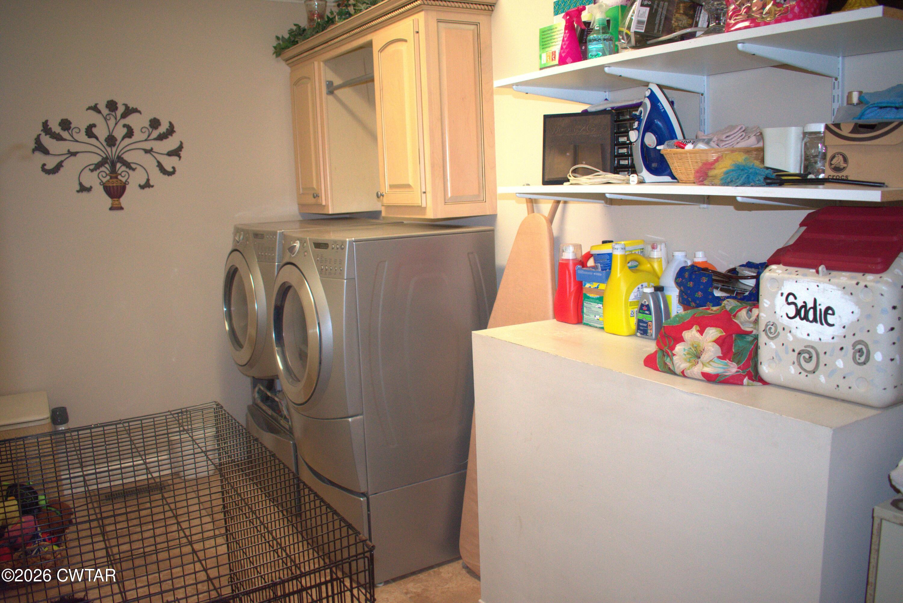 808 Tower Road McKenzie, TN 38201 - Photo 12 of 19 a utility room with dryer and washer