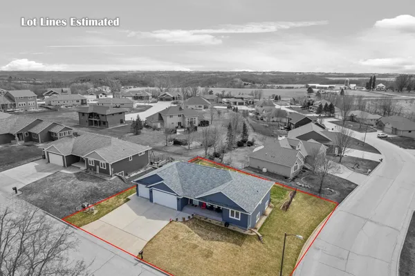 $579,900 | 1363 Summit Drive, Winona, MN 55987