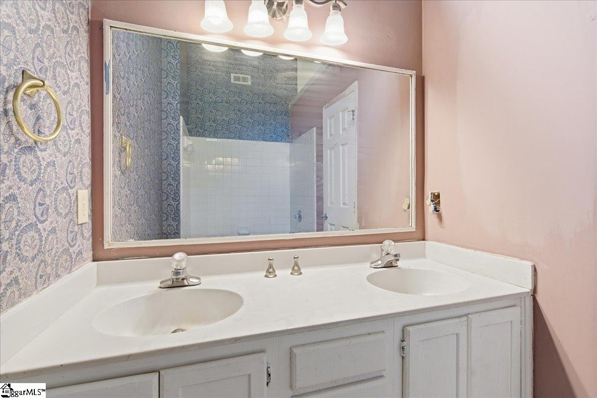 23 Chinaberry Lane Simpsonville, SC 29680 - Photo 8 of 19