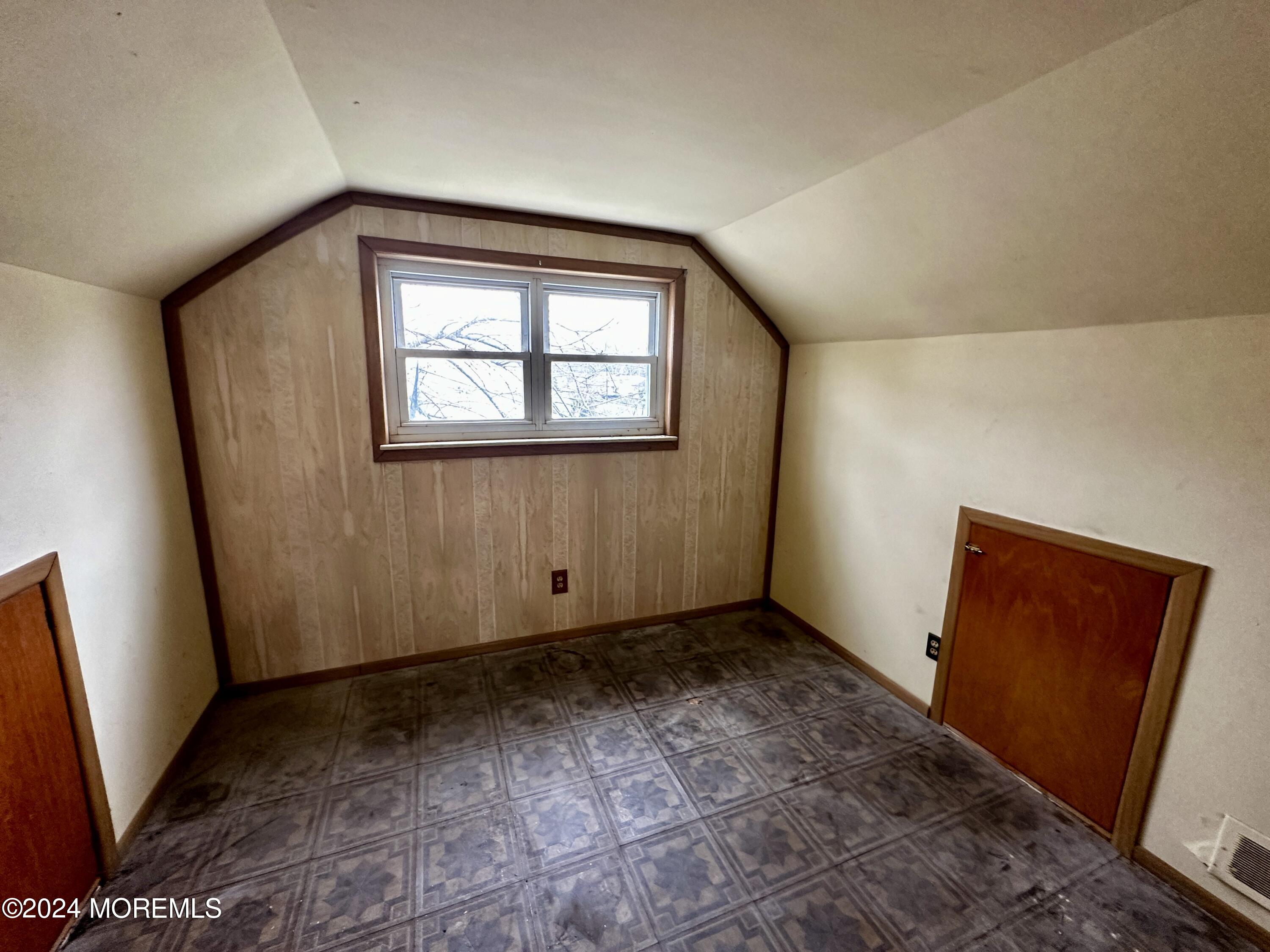 21 Appleton Drive Hazlet, NJ 07730 - Photo 3 of 14 Photo Mar 27 2024, 10 55 24 AM