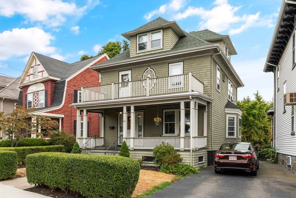 96 Loring Road Winthrop, MA 02152 - Photo 4 of 29