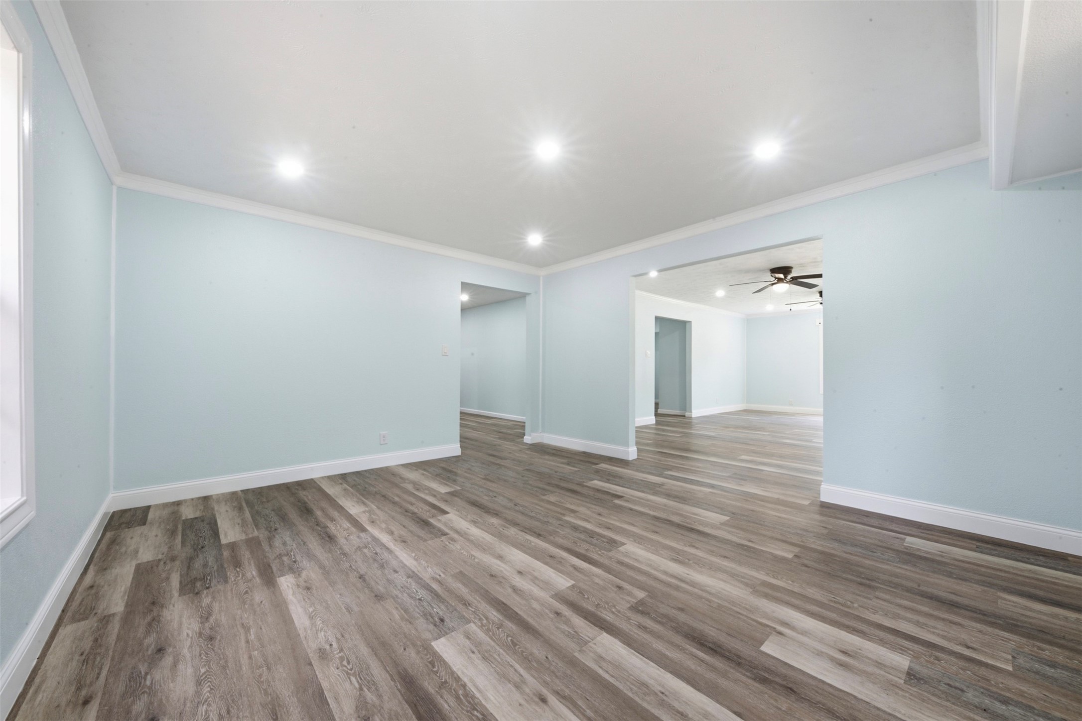 410 Oak Knoll Road Cleveland, TX 77328 - Photo 11 of 46