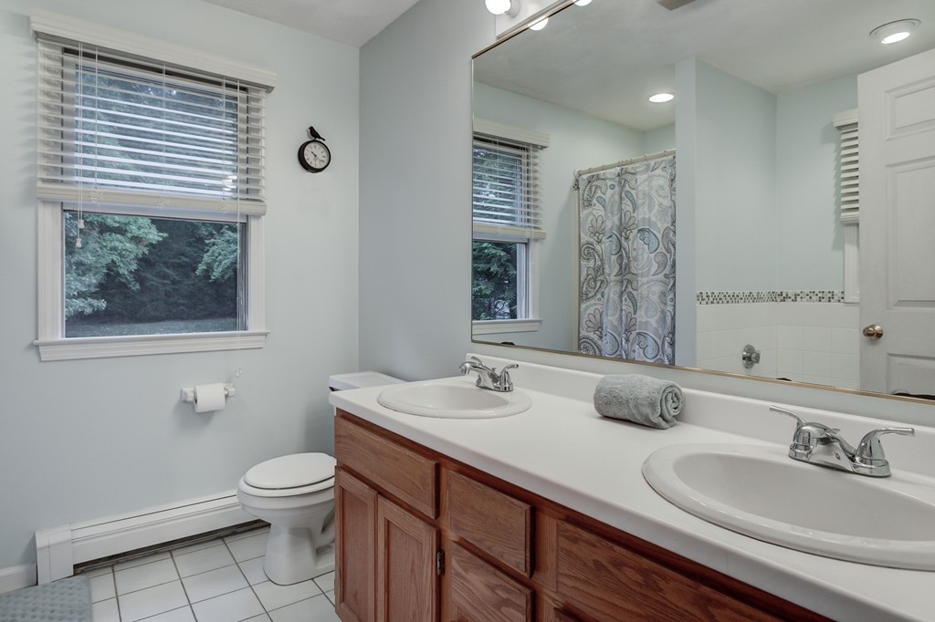71 Raymond Way Ashland, MA 01721 - Photo 16 of 17 Gallery Image 16