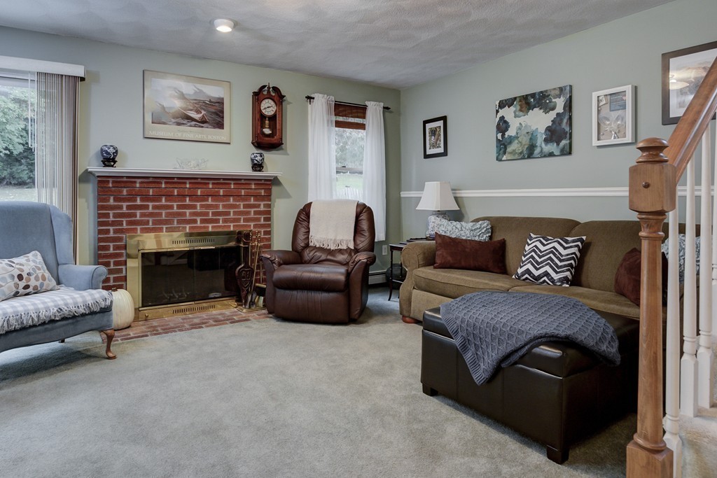 71 Raymond Way Ashland, MA 01721 - Photo 8 of 17 Gallery Image 8