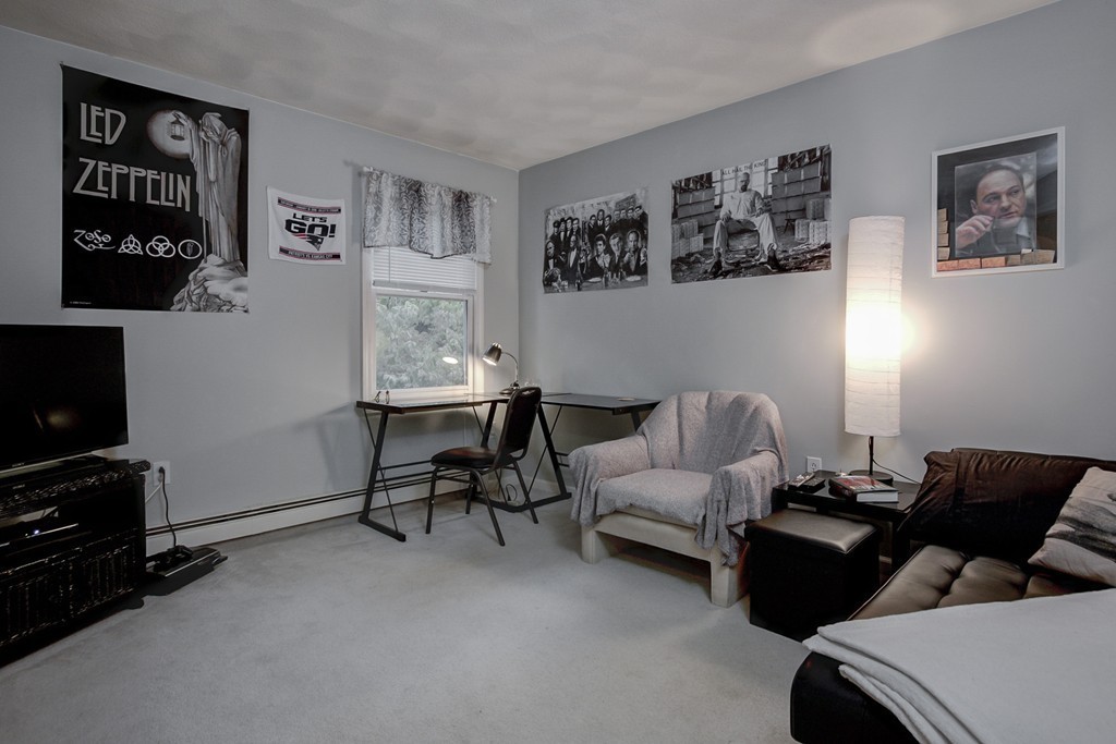 71 Raymond Way Ashland, MA 01721 - Photo 10 of 17 Gallery Image 10