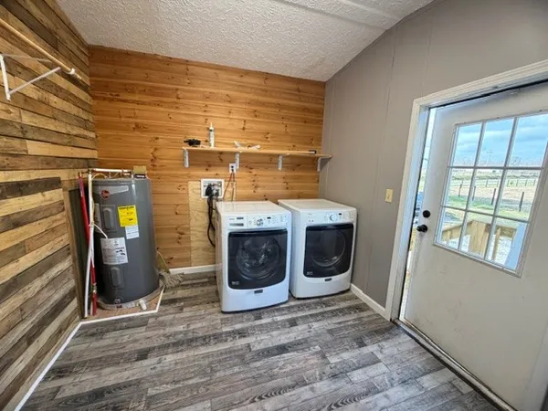 a view of a storage & utility room