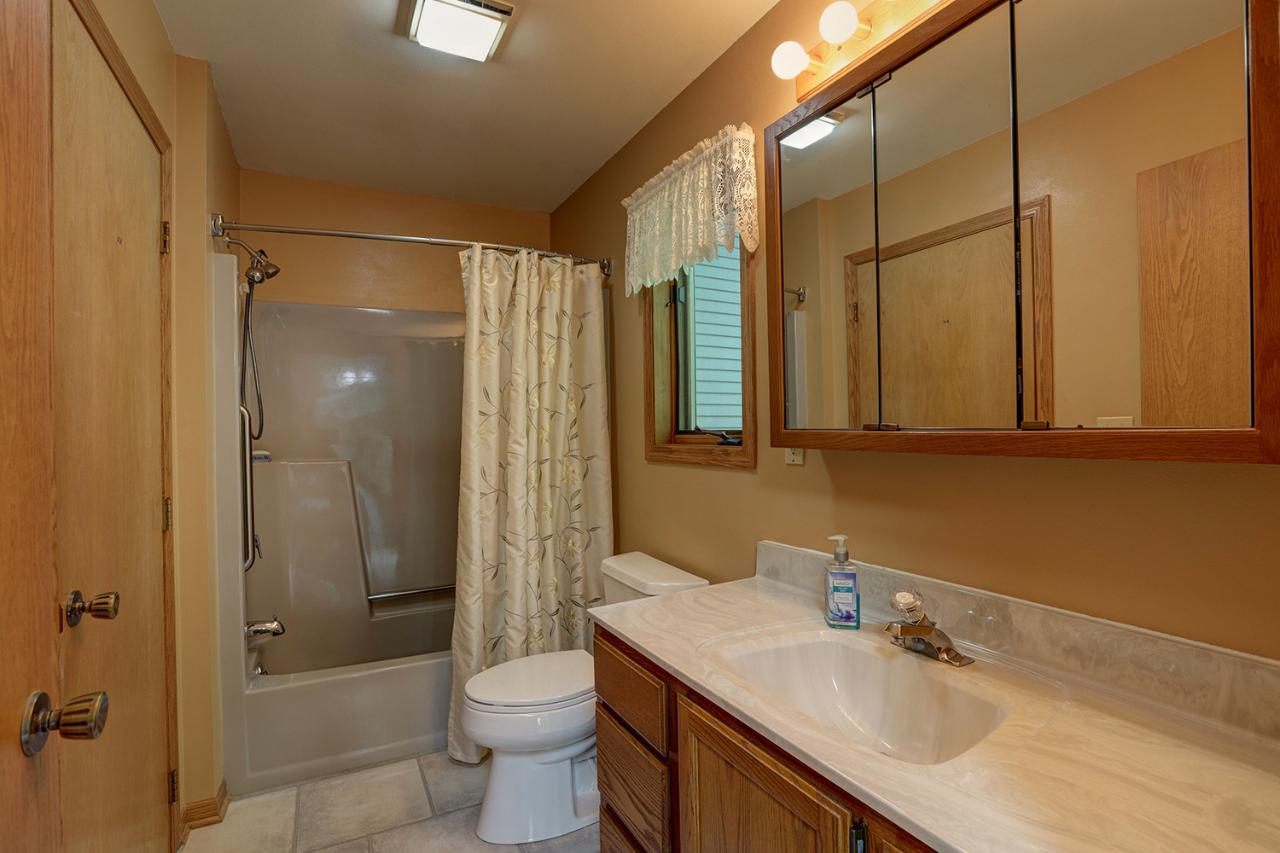 5590 Lake End Road Rhinelander, WI 54501 - Photo 10 of 40 Gallery Image 10