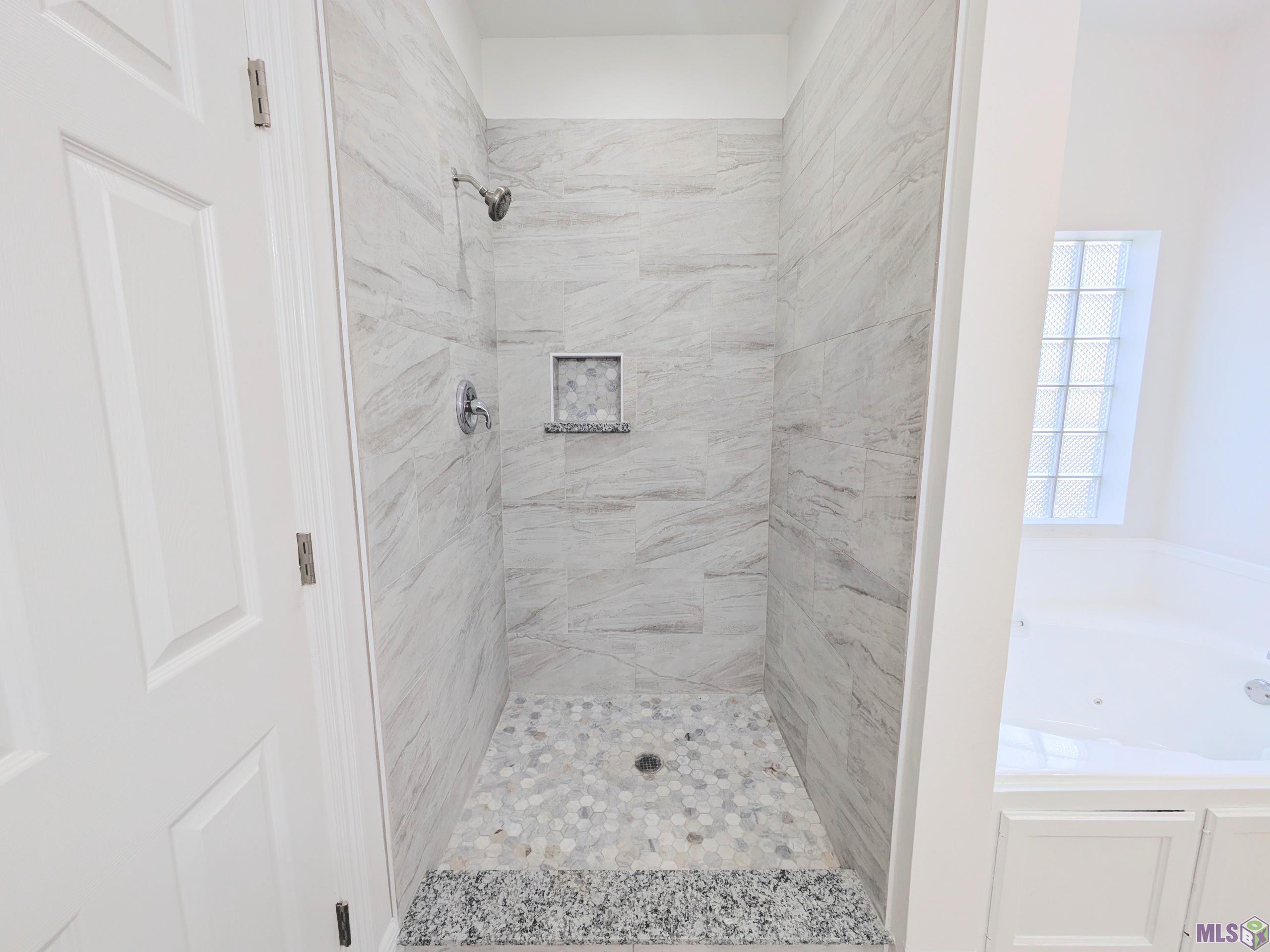 10569 Springrose Avenue Baton Rouge, LA 70810 - Photo 11 of 20 Gallery Image 11