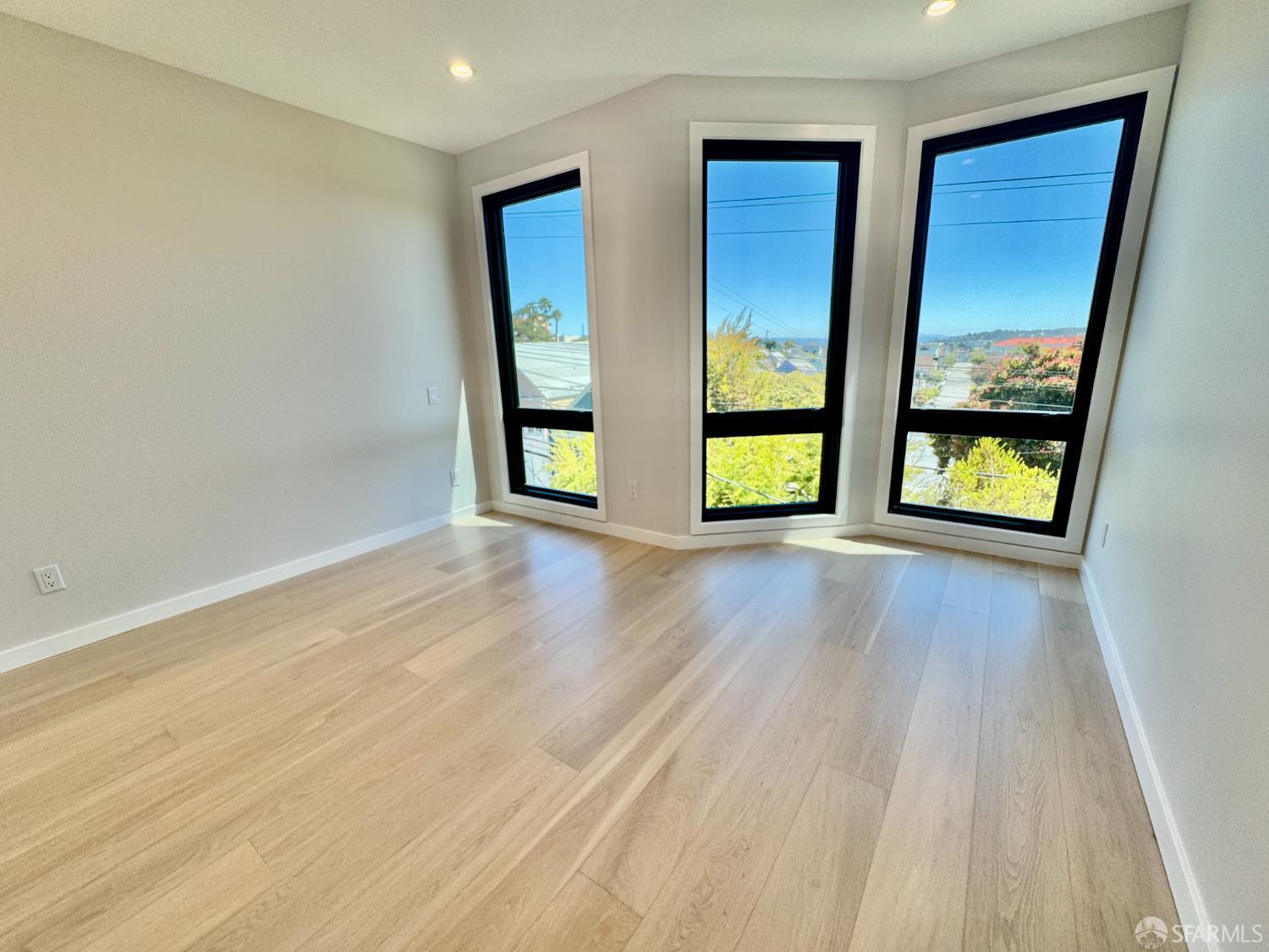 480 Andover Street San Francisco, CA 94110 - Photo 18 of 37