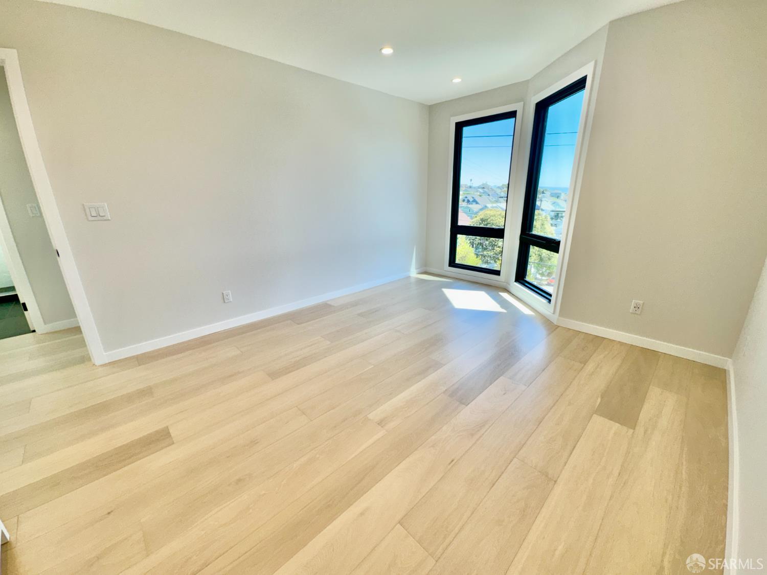 480 Andover Street San Francisco, CA 94110 - Photo 21 of 37