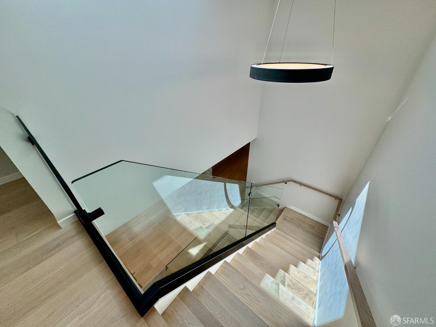 480 Andover Street San Francisco, CA 94110 - Photo 23 of 37