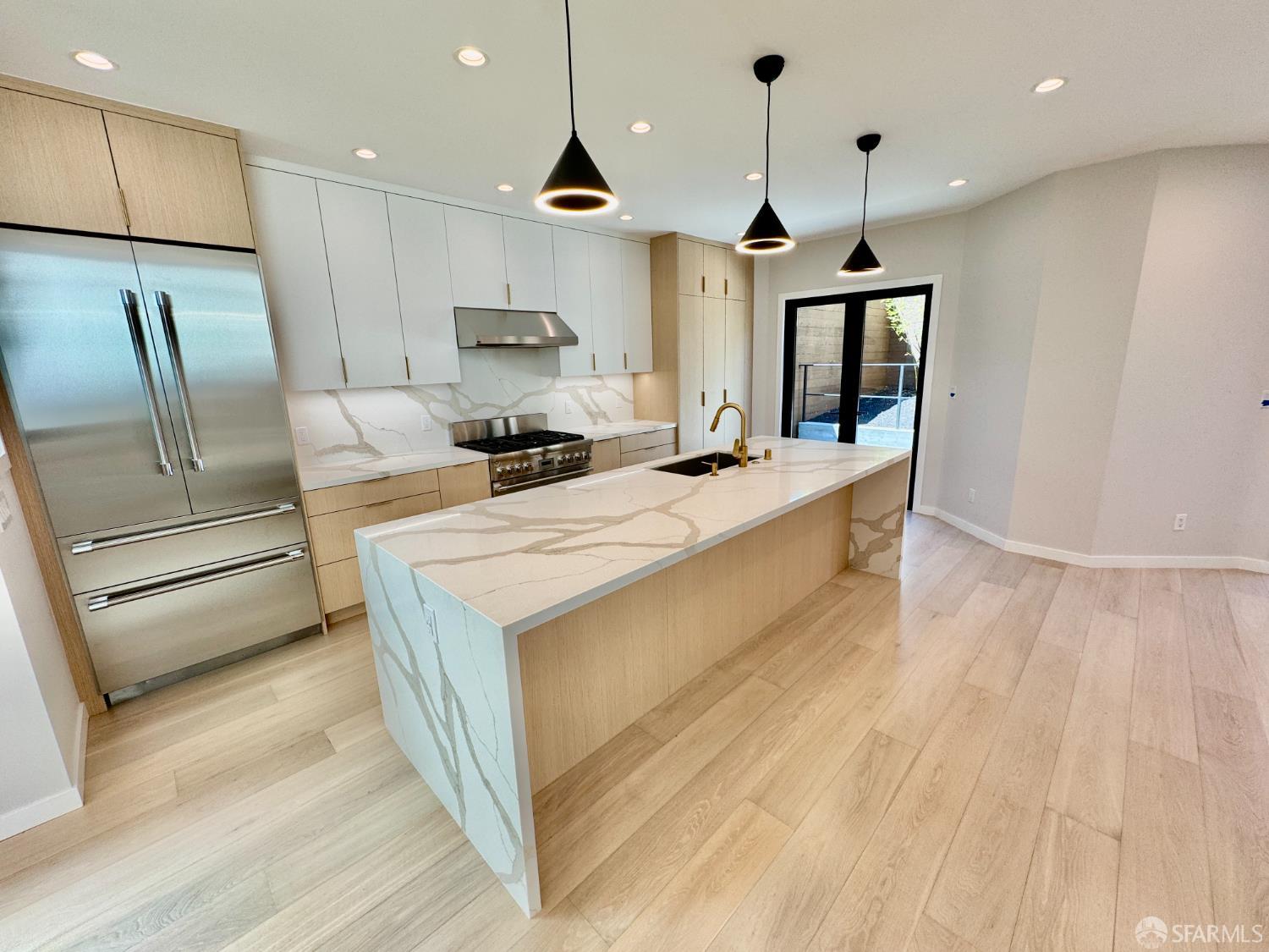 480 Andover Street San Francisco, CA 94110 - Photo 5 of 37