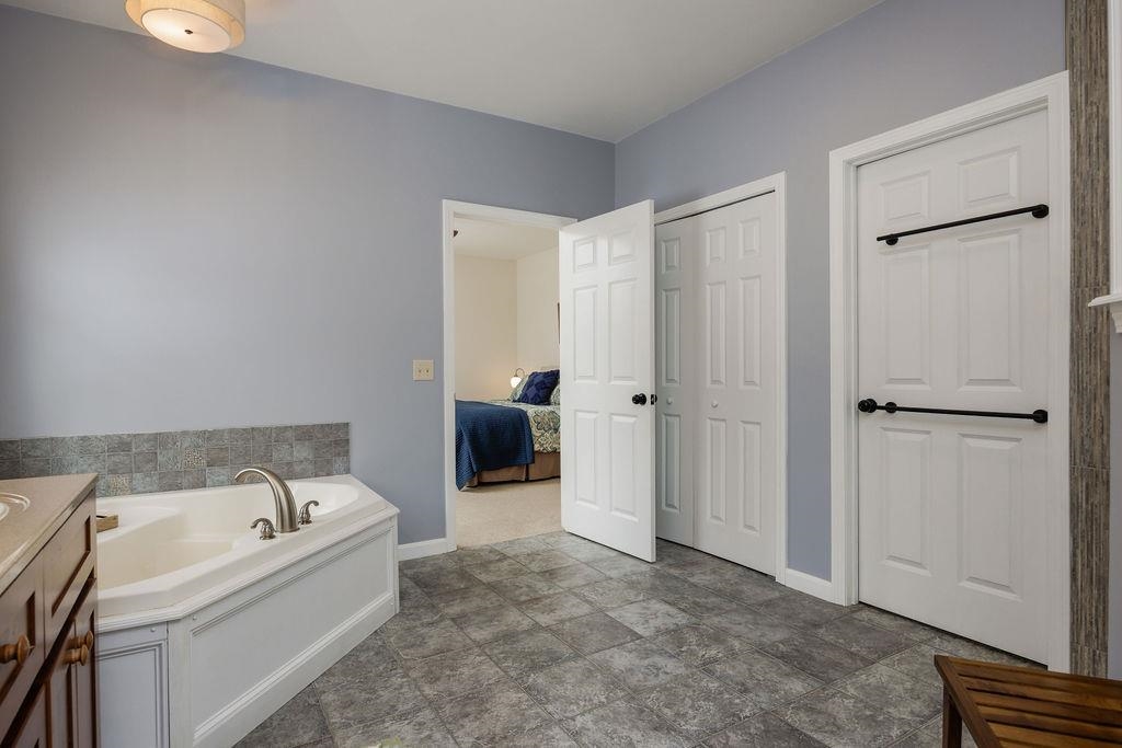 3877 Main Street Springfield, NH 03284 - Photo 15 of 38