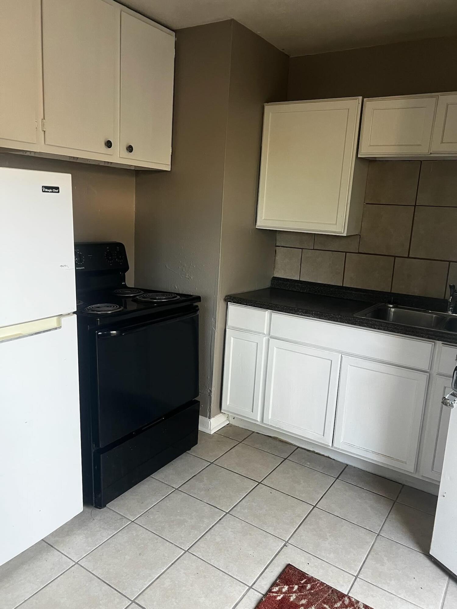 2710 East 3rd Street Lubbock, TX 79403 - Photo 3 of 9