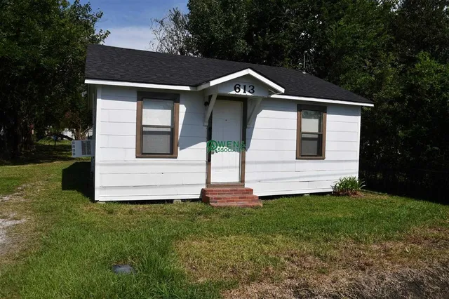 $850 | 613 Jones Street, Lake Charles, LA 70615