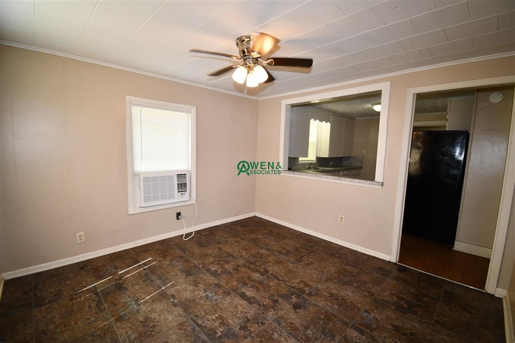 613 Jones Street Lake Charles, LA 70615 - Photo 2 of 21