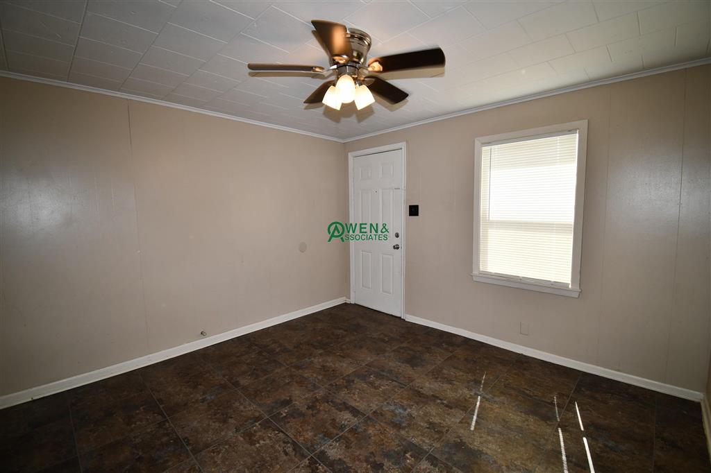 613 Jones Street Lake Charles, LA 70615 - Photo 3 of 21