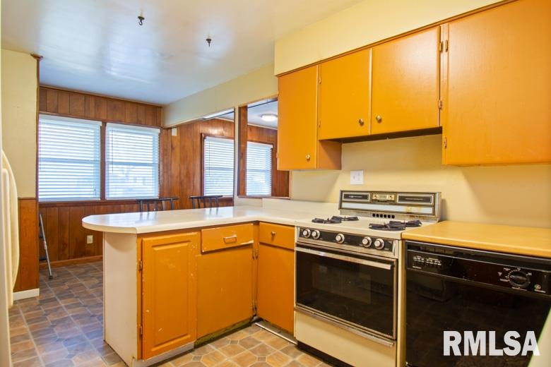 3336 Stanton Street Springfield, IL 62703 - Photo 8 of 10