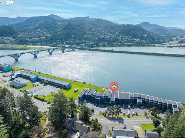 $330,000 | 94304 Wedderburn Loop, Unit 435, Gold Beach, OR 97444