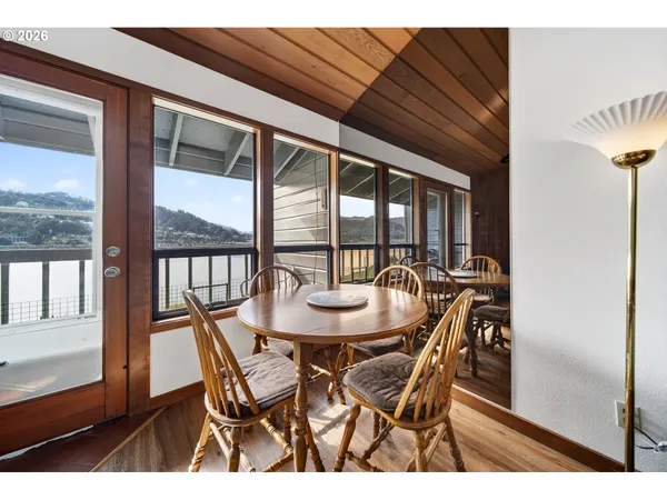 $330,000 | 94304 Wedderburn Loop, Unit 435, Gold Beach, OR 97444