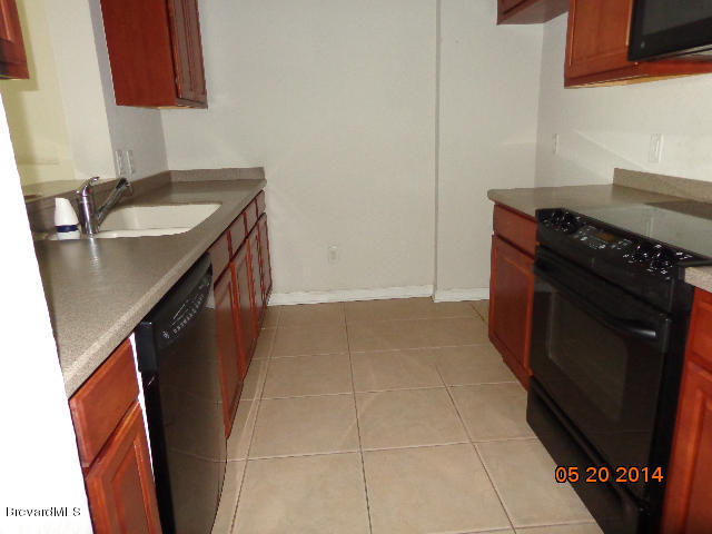 3848 Lexmark Lane, Unit 208 Rockledge, FL 32955 - Photo 5 of 16 Kitchen