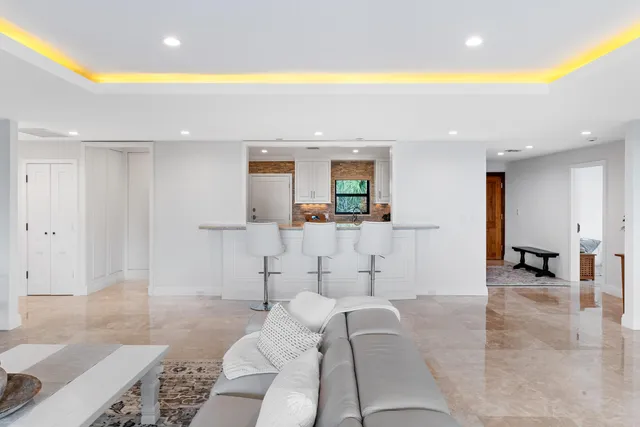 $1,295,000 | 2785 Polo Island Drive, Unit J301, Wellington, FL 33414